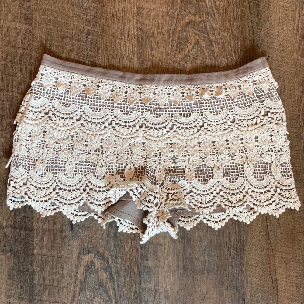 [lush] Lace Layered Shorts